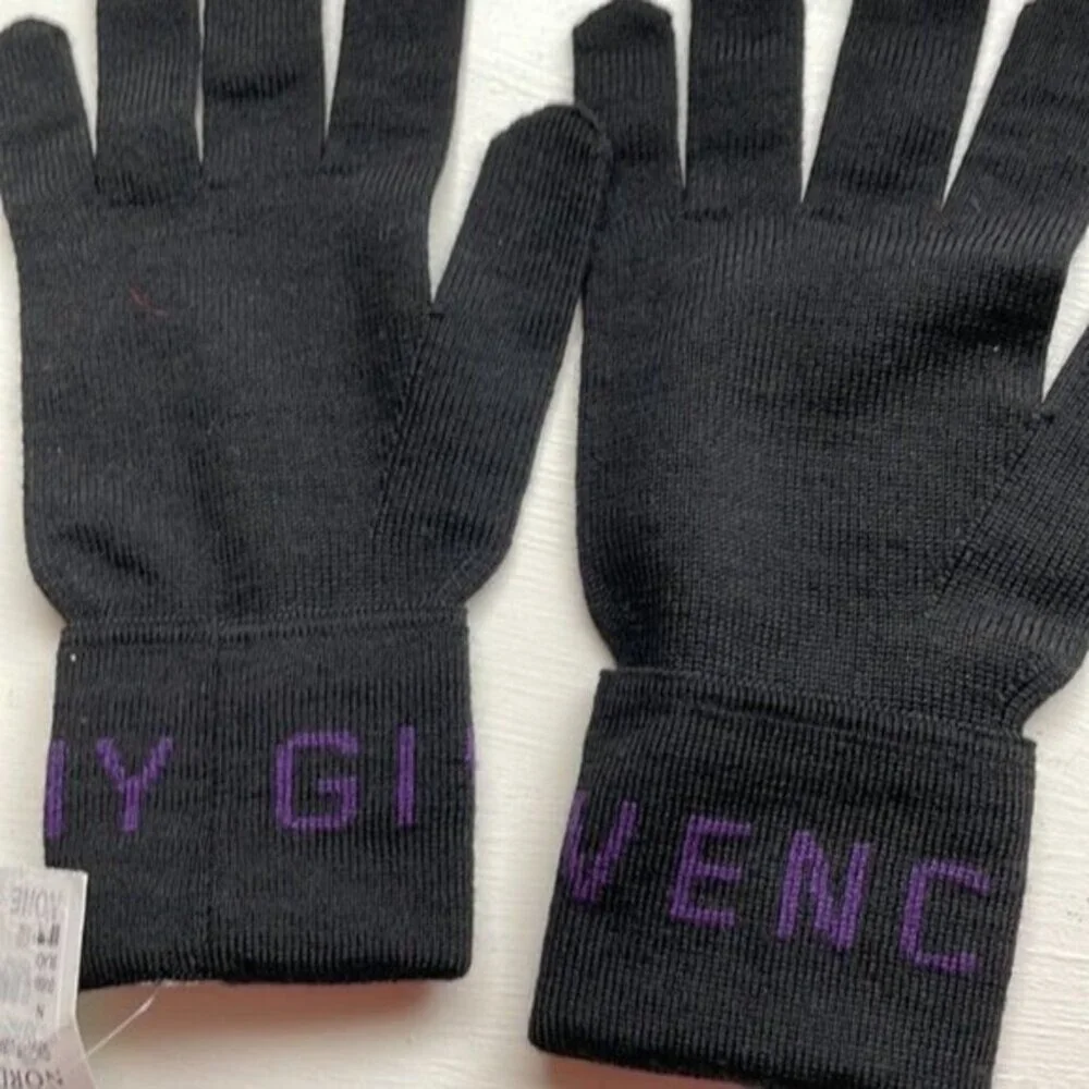 Givenchy Logo Cuff Wool Gloves black and purple